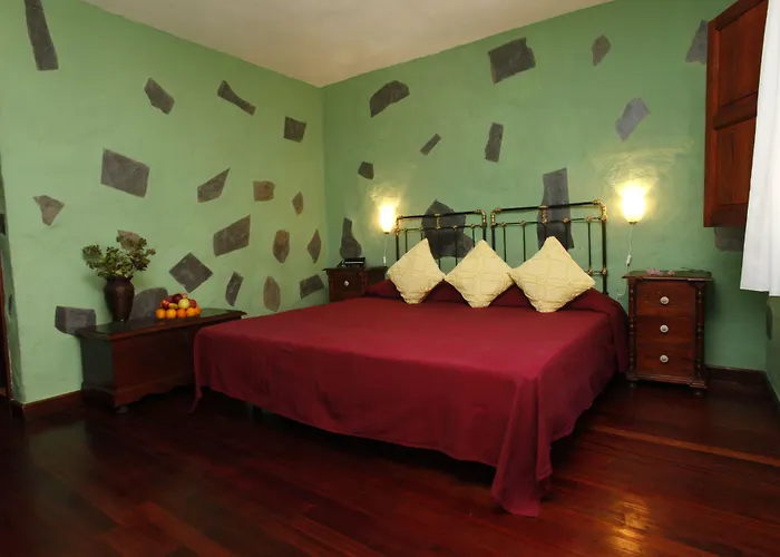 Гостьовий будинок Fonda Адехе