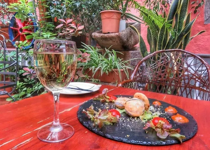 Гостьовий будинок Fonda Адехе