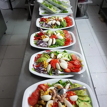 폰다 센트럴 2* 아데제